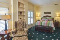 Hotel Mac Hotels in Richmond
