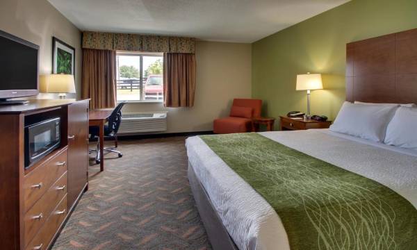 Greenfield Inn & Suites Elizabethtown, KY I65 Exit 94