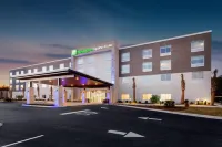 Holiday Inn Express & Suites NICEVILLE - EGLIN AREA by IHG Hotels in Niceville