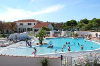 Lagrange Grand Bleu Vacances – Résidence le Mas de Torreilles