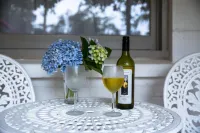 Tall Trees Motel Mountain Retreat Hotels in Wongawallan