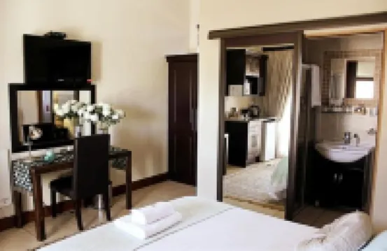 Casa Flora Guesthouse