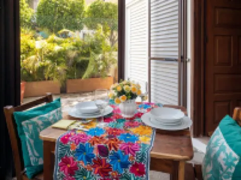 Casa Sonoma - Charming Condos Minutes from Beach & Reef