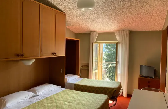 瑪麗亞內拉酒店