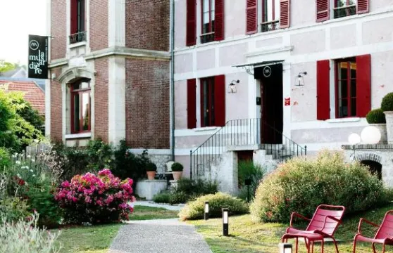 拉穆薩爾迪埃爾餐廳酒店