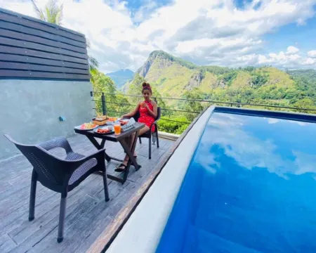 エラ フラワーガーデン リゾート エッラのホテル