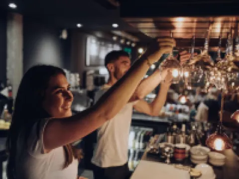 自由船 貝諾代酒店