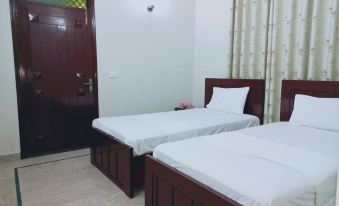 Cosy Inn Guest House Near Liaquat Nat Hospital