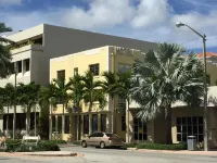 Hotel Ponce de Leon Các khách sạn gần University of Miami