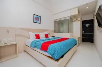 RedDoorz Premium @ Jalan Veteran Bojonegoro Các khách sạn ở Bojonegoro Sub-District