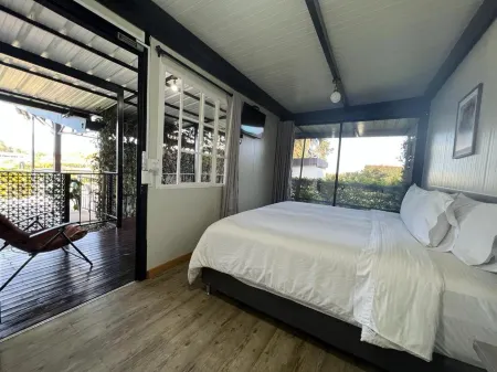 Hotel & Golf Isak Aeropuerto Отели рядом с достопримечательностью «Mirador al Aeropuerto de Medellin MDE»