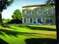 Château Bonalgue - Pomerol Hotels in Libourne