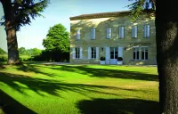 Château Bonalgue - Pomerol 리부른 호텔