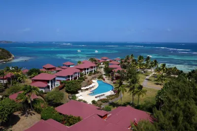 Les Villas du Lagon Hotel a 