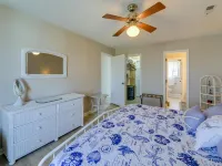 Atlantic Beach Home by Fort Macon State Park Hotele w: Atlantic Beach