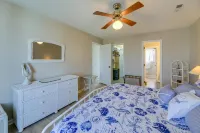 Atlantic Beach Home by Fort Macon State Park