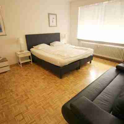 Swiss Star Basel Schweizergasse - Self Check-IN Rooms