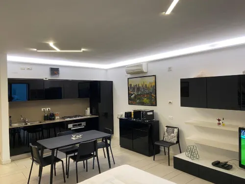 P&P Luxury Home - Apartments