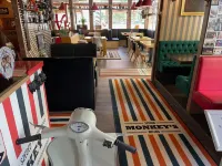 Arena Deluxe & Spa - bar