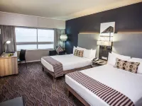 Garden Court Marine Parade ファンワールド周辺のホテル