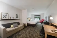 Country Inn & Suites by Radisson, Lake George Queensbury, NY