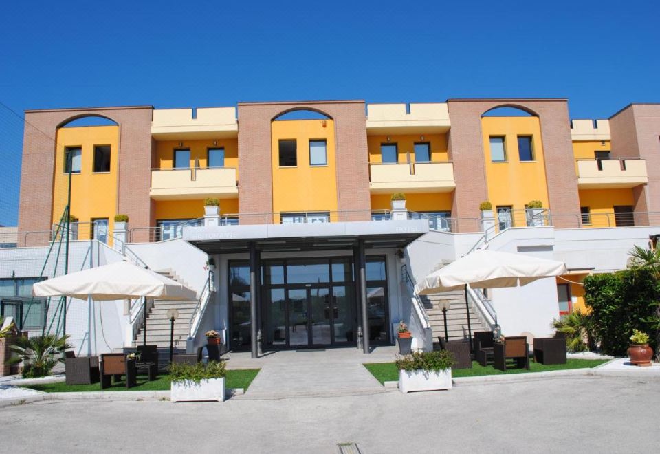 hotel overview picture