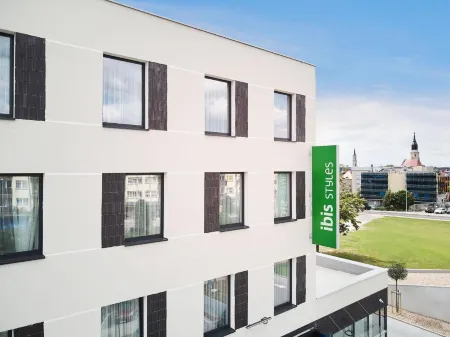 Ibis Styles Boleslawiec Отели в г. Львувек-Слёнски
