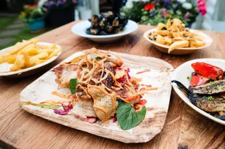 Hundred House Hotel Отели рядом с достопримечательностью «Blists Hill Victorian Town»