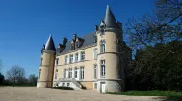 Château de Blavou Hôtels à : Mortagne-au-Perche