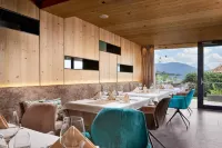 Naturhotel Die Waldruhe - Dolomites - breakfast
