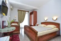 Hotel Grbalj - 3-Star
