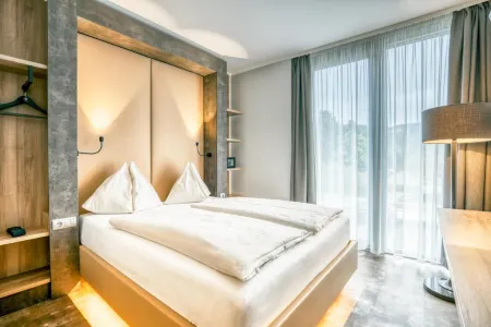 Rocket Rooms Velden Отели в г. Ossiach