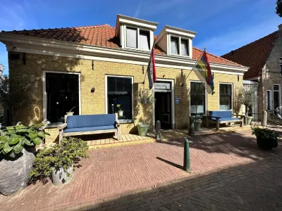 Hotel Buren Hotels in West aan Zee