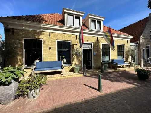 Hotel Buren Hotels in Lies