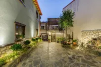 Meydani Suites Hôtels à : Dio-Olympos
