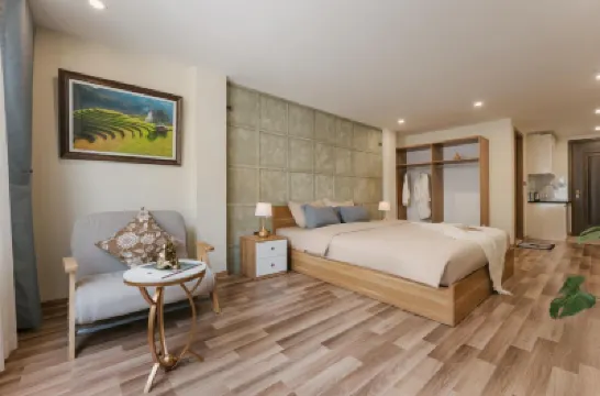 Tamundi Homestay Train Street View- Dong Xuan Market Hotels near Long Bien Railway Station