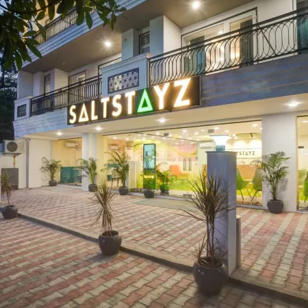 Saltstayz Premier - Arjun Marg