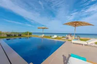 Royal Villa on the beach - فلل