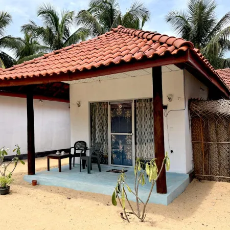 Summer Wave Guesthouse and Kite School