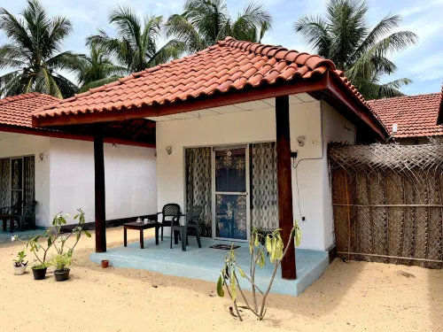 Summer Wave Guesthouse and Kite School