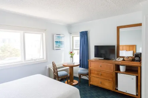 Sea Crest Inn - 2-Star