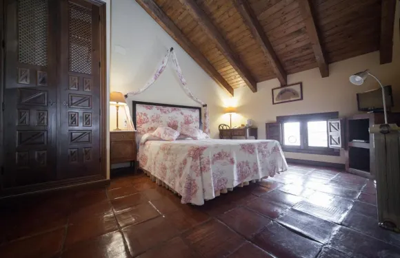 多納安妮塔酒店及餐廳