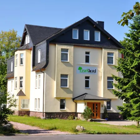 Konsumhotel am Park