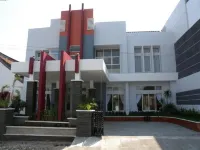 Antika Hotel Hotel dekat LB KARTINI PUSAT BELANJA HP DAN ACC TERLENGKAP