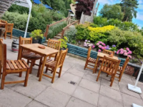 The Red Lion Hotels in Daventry District