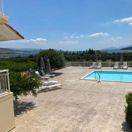 Leonidas Resort