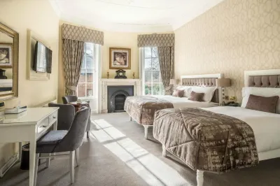 Stauntons on the Green Hotel Các khách sạn gần St. Stephen's Green