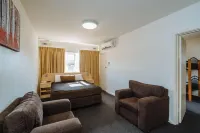Canning Bridge Auto Lodge Hotels in Como