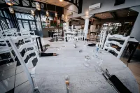 Hôtel le Tivoli Hotels in Vic-en-Bigorre