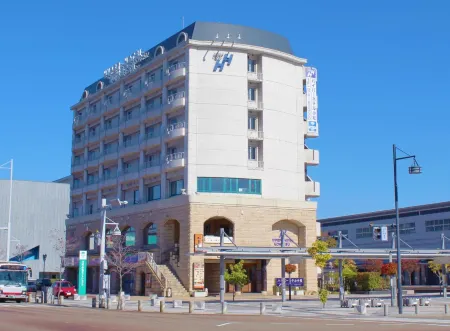 Hyper Hotel Komatsu Отели рядом со станцией JR Awazu station